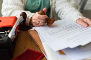 Il_Processo_di_Traduzione_Giurata_Chi_Cosa_Quando_Dove_e_Perche_ff1374a880